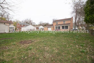 2605 Evernia Ave SE in Grand Rapids, MI - Building Photo - Building Photo