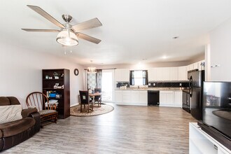 1314 W 9th St in Junction City, KS - Building Photo - Building Photo