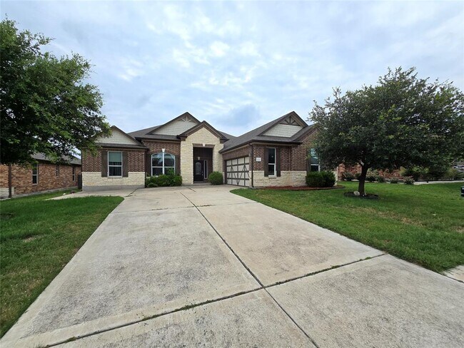 18508 Pencil Cactus Dr in Pflugerville, TX - Foto de edificio - Building Photo
