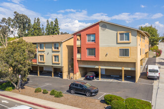 7003-7007 Saranac St in San Diego, CA - Building Photo - Building Photo