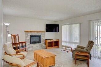 2296 Via Puerta, Unit N in Laguna Woods, CA - Building Photo - Building Photo