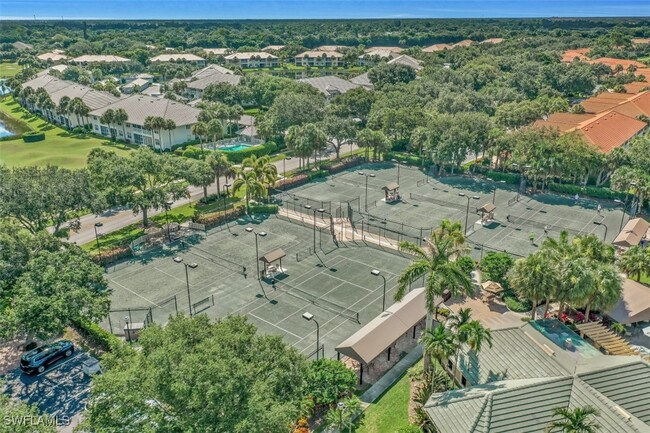 property at 1818 Leamington Ln