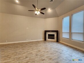 1113 Carriage Loop in New Braunfels, TX - Building Photo - Building Photo