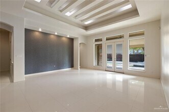 17 Grand Canal Dr in Mission, TX - Building Photo - Building Photo