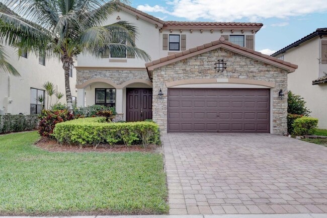 8834 Willow Cove Ln