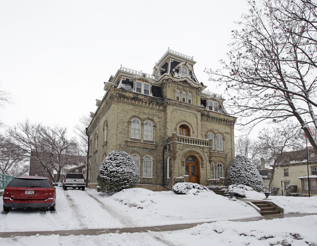 Keenan House in Madison, WI - Building Photo - Building Photo