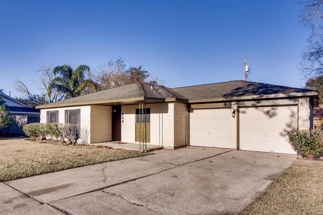 property at 304 Lisa Ct
