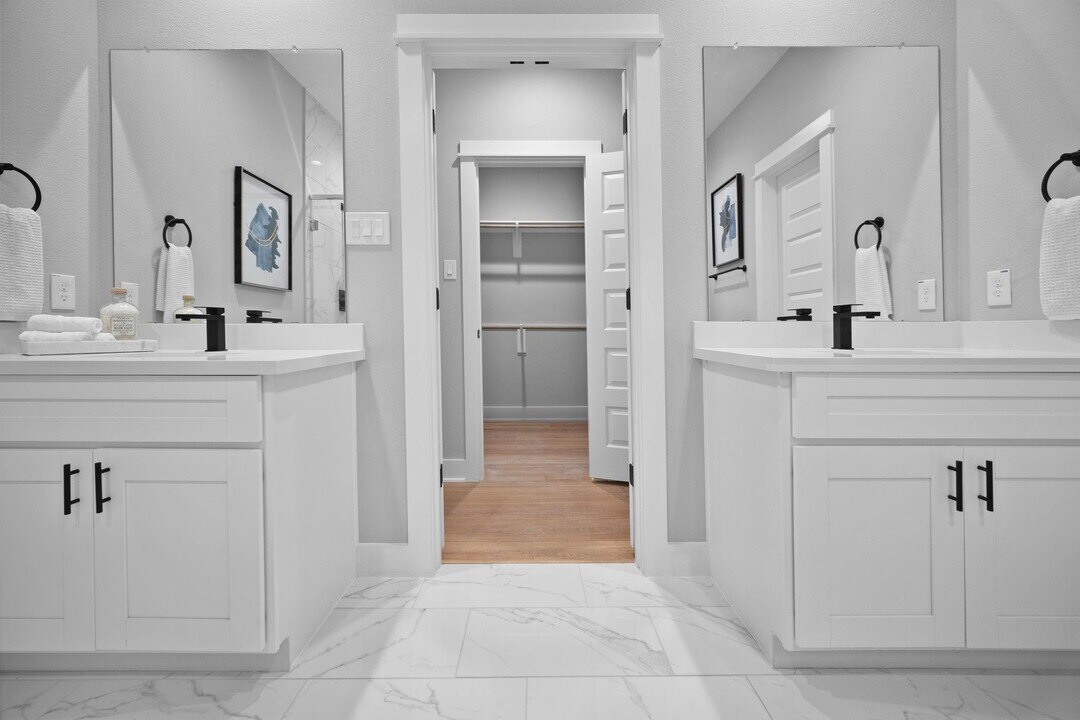 4220 McKinley St in Houston, TX - Building Photo