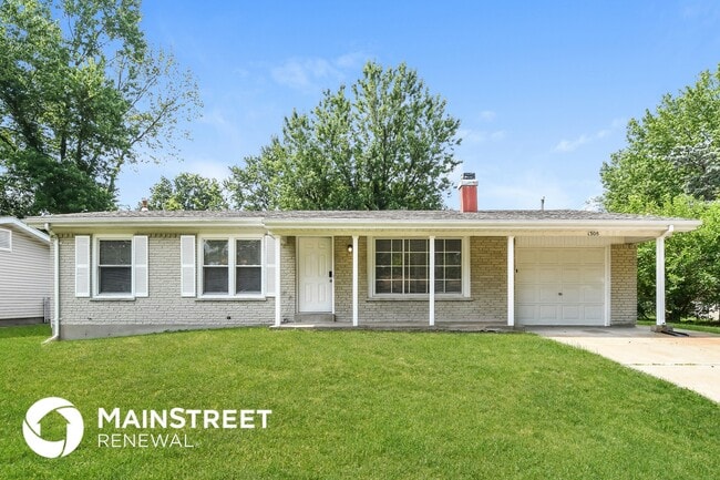 1308 Claudine Dr