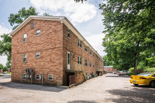 338 Idlewylde Dr in Louisville, KY - Building Photo - Building Photo