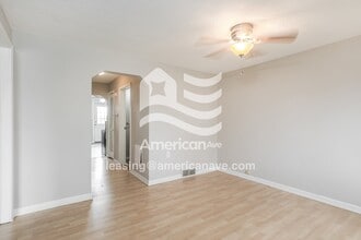 27312 Ridgewood St in Roseville, MI - Building Photo - Building Photo