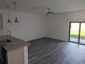 2315 NE 15th Ln in Cape Coral, FL - Building Photo - Building Photo