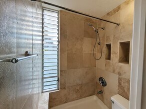 249 Kapili St in Honolulu, HI - Building Photo - Building Photo
