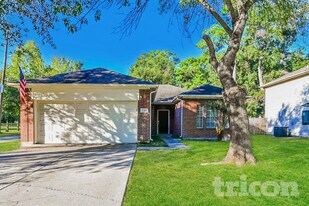 25303 Laurel Green St in Spring, TX - Building Photo