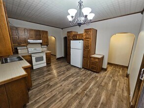 316 E Walnut St in Seymour, WI - Building Photo - Building Photo