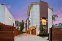 2307 Kirby St in Dallas, TX - Foto de edificio - Building Photo