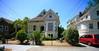 2128 Alameda Ave in Alameda, CA - Building Photo
