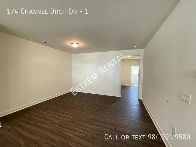 174 Channel Drop Dr in Clayton, NC - Building Photo - Building Photo
