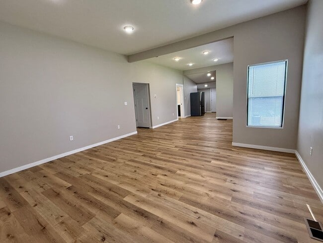 1025 N 6th St in Terre Haute, IN - Building Photo - Building Photo