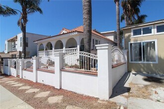 2078 Harrison Ave in San Diego, CA - Building Photo - Building Photo