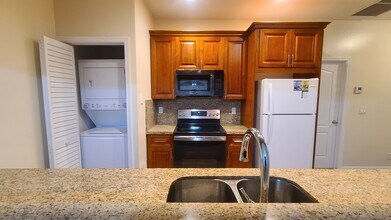 11975 Sturbridge Ln in Wellington, FL - Building Photo - Building Photo