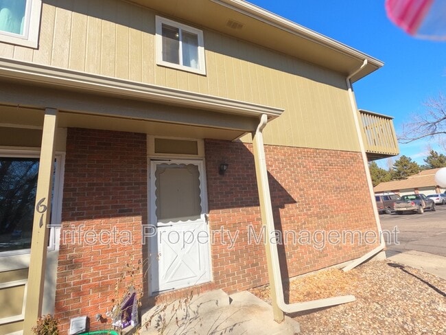 1024 Oxford Ln in Fort Collins, CO - Building Photo - Building Photo