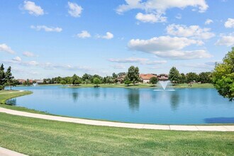 726 Imperial Blvd in Sugar Land, TX - Building Photo - Building Photo