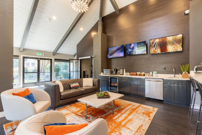 The Commons in Federal Way, WA - Building Photo - Building Photo