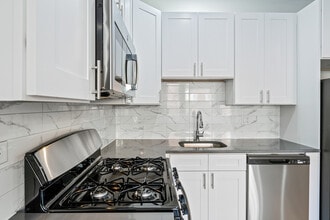 1157 E 54th St in Chicago, IL - Building Photo - Building Photo