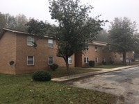 IMG_0799 - 3013 College Park Dr Apartments in Newberry, South Carolina