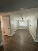 11690 SW Settler Way in Beaverton, OR - Building Photo - Building Photo