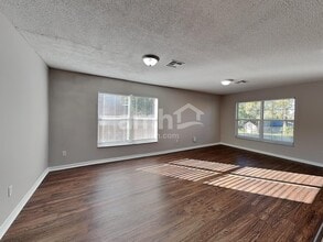 1921 Knollcrest Dr in Clermont, FL - Building Photo - Building Photo