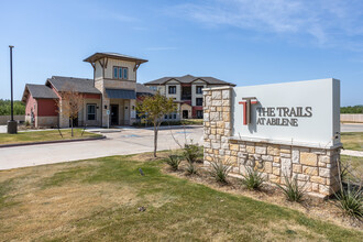 Trails at Abilene in Abilene, TX - Foto de edificio - Building Photo