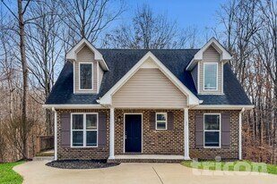 1026 Chelsea Dr in Goodlettsville, TN - Building Photo