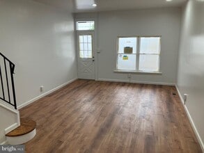 229 S Broadway in Gloucester City, NJ - Building Photo - Building Photo