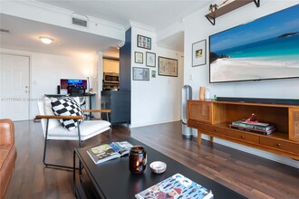 3500 Coral Wy in Miami, FL - Building Photo - Building Photo