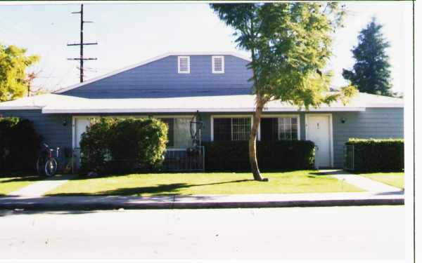 White Water Apartments in Cathedral City, CA - Foto de edificio