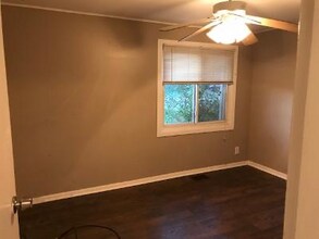 9039 S Knox Ave in Hometown, IL - Building Photo - Building Photo