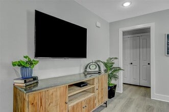 731 Layne Dr in Denison, TX - Building Photo - Building Photo