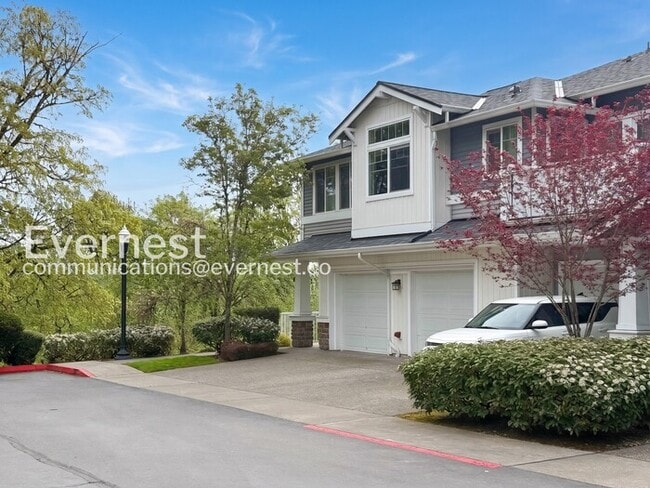 4001 S 211th Pl in Seatac, WA - Building Photo - Building Photo