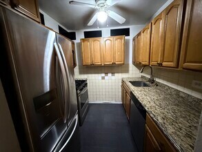 9845 57th Ave, Unit #2C in Corona, NY - Building Photo - Building Photo