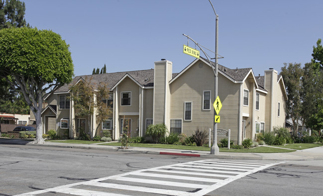 Fullerton Cove Apartments in Fullerton, CA - Building Photo - Building Photo