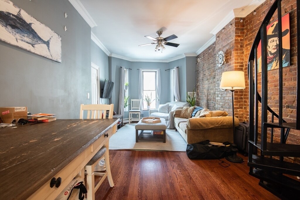 180 I St in Boston, MA - Building Photo
