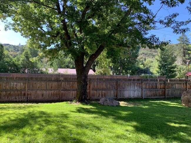901 Florida Rd, Unit 12 in Durango, CO - Building Photo - Building Photo