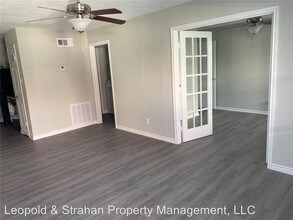 2502 Avenue L in Galveston, TX - Foto de edificio - Building Photo