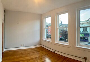 1717 E Main St, Unit 1717 E ain St Apt A in Richmond, VA - Foto de edificio - Building Photo