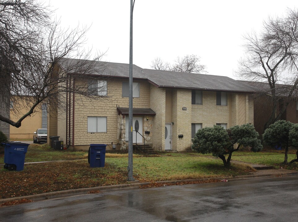 Dawnridge Apartments in Austin, TX - Building Photo