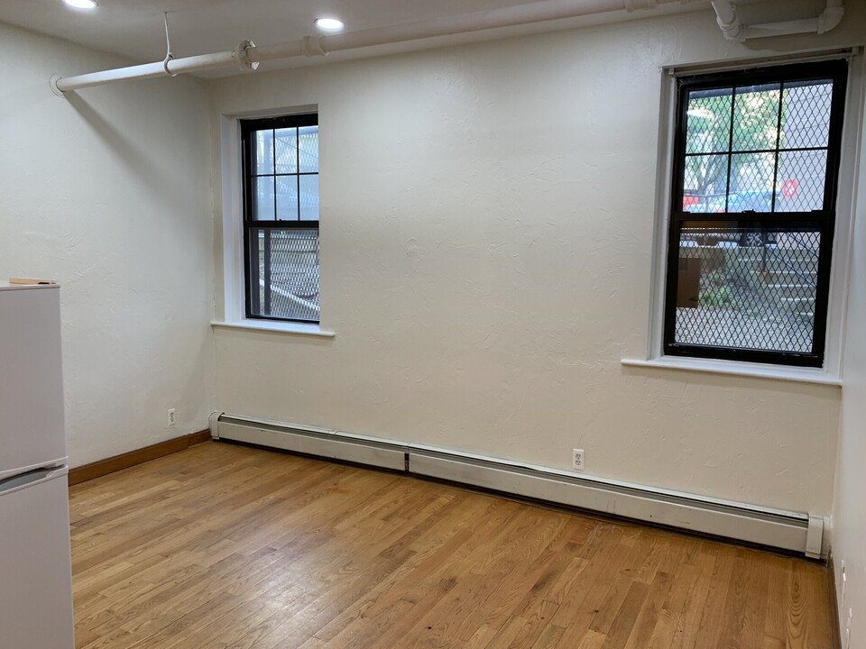 238 Hemenway St, Unit 32 in Boston, MA - Building Photo