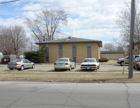 Embassy Apartments in Des Moines, IA - Building Photo - Building Photo