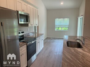 2690 Shabonne Ln in North Port, FL - Building Photo - Building Photo